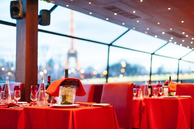 Bateaux Mouches Dinner Cruise on the Seine River in Paris - What makes Bateaux Mouches’ Seine dinner cruise work in real life