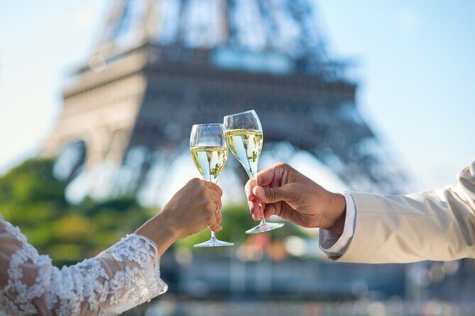 Bateaux Mouches Special Marriage Proposal Dinner Cruise in Paris - What You’ll See on the Seine: Stops Built for Photos and Romance