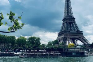 Paris: 1 Hour Seine River Cruise Ticket - Bateaux Parisiens Boarding: How to Avoid the Usual Headaches