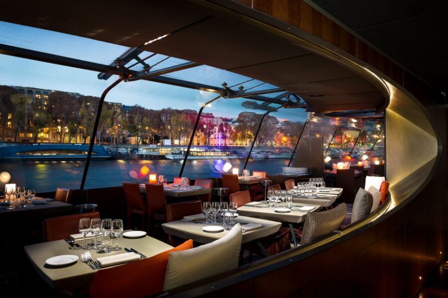 Paris: 3-Course-Dinner Cruise with Wine on the Seine River - Service Style: Friendly, In-The-Know, and Built for Easy Dining