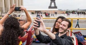 Paris: Eiffel Tower, Hop-On Hop-Off Bus, Seine River Cruise - Eiffel Tower: second floor thrills vs summit time