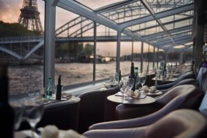 Paris en Scene 3 Course Seine River Dinner Cruise - Where You Board at Île aux Cygnes and How the Experience Feels Onboard