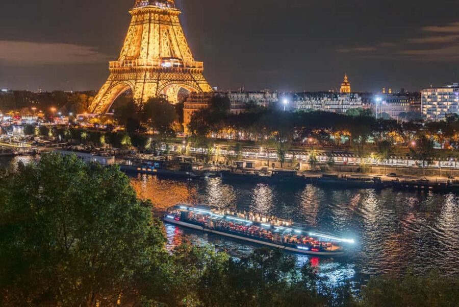 Paris : Scenic Cruise on the Seine River with Champagne - Champagne on the Seine: what’s included and how the pricing works