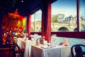 Paris: Seine River Cruise with 3-Course Dinner & Live Music - Meeting at Paris Seine Marina: Port de Solférino Arrival Tips That Cut Stress