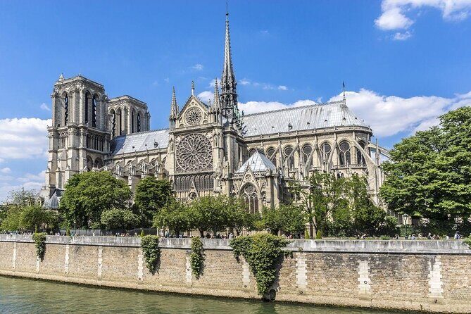 Seine River Guided Cruise with Kids by Vedettes de Paris - Key takeaways before you go